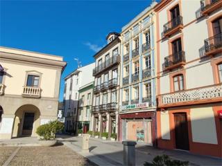 Casa adossada a Plaza ayuntamiento 1. Castropol / plaza ayuntamiento