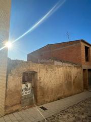 Terrain résidentiel à Carrer de sentfores 18. Solar urbà a sant martí de tous. bona orientació.