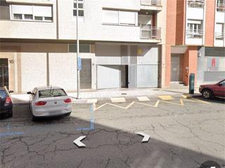 Miete Autoparkplatz in Calle de irunlarrea 16. Mendebaldea - ermitagaña / calle de irunlarrea