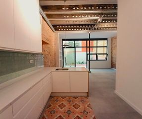 Planta baja en Carrer vallespir, 180. Vivienda singular con preciosa terraza privada