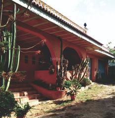 Chalet in Vial camino 17. -chalet unifamiliar con terreno vallado