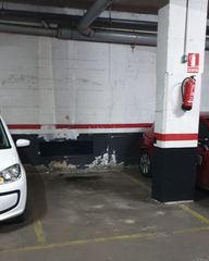 Lloguer Aparcament de moto a Avinguda de rius i taulet 34. Parking per moto