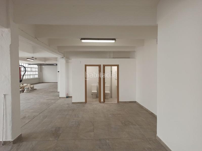 Foto 4f94a7e5-5ec9-415a-bd15-d79d60f5de77. Location local commercial dans costa kalea 8 dans Zabalburu Bilbao