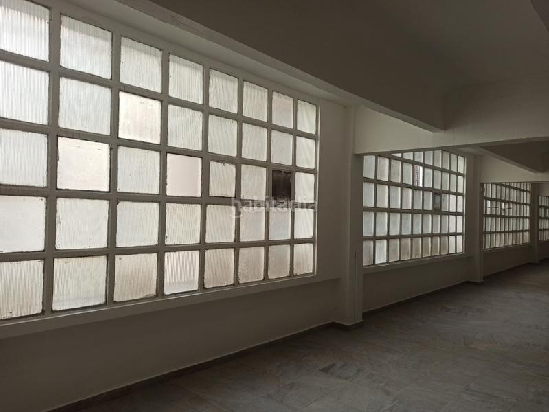 Foto 76f40466-f875-4873-bc13-9ec04ad622af. Location local commercial dans costa kalea 8 dans Zabalburu Bilbao