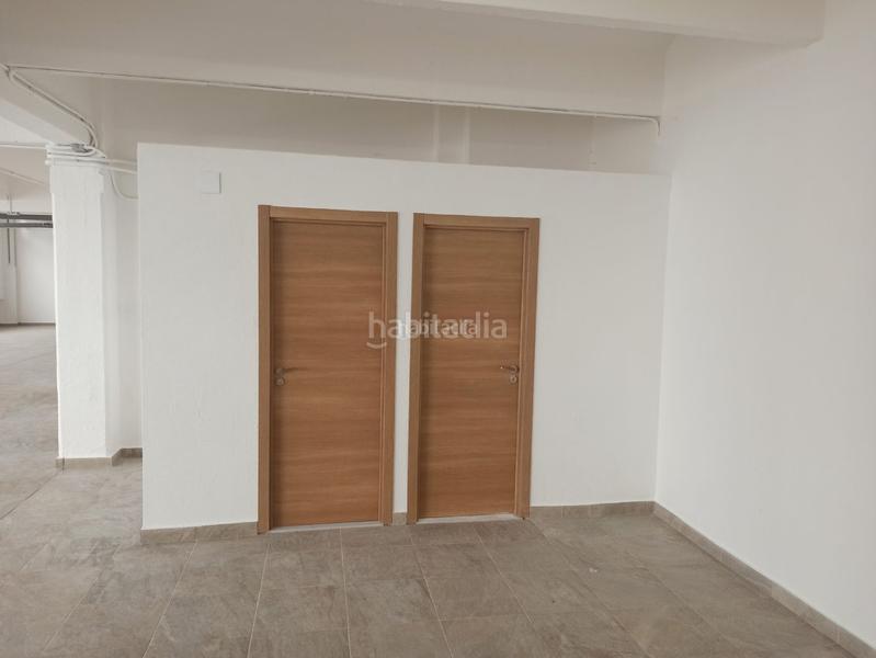 Foto a8d8f36d-8075-4b79-b2f9-56251dad2c35. Location local commercial dans costa kalea 8 dans Zabalburu Bilbao