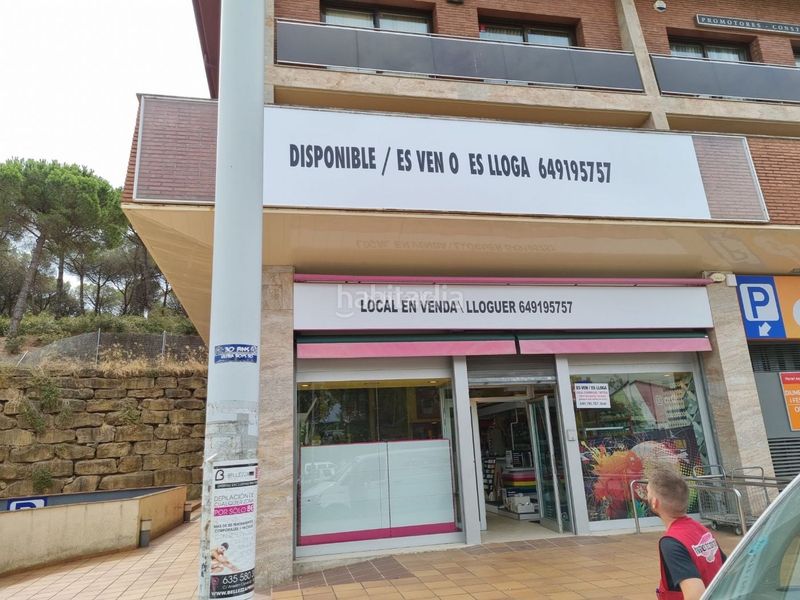 Foto ba569edc-d8b4-4284-9eb7-bc2895789c1a. Alquiler local comercial en avinguda vila de blanes 161 local comercial a lloret en Lloret de Mar