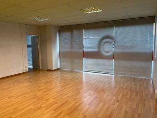 Alquiler Oficina en Avinguda llibertat, 20. Oficinas en centro con gran imagen