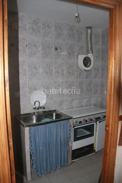 Foto 406c31fd-df7c-4de2-ba6d-bd8522dda02f. Casa adosada en calle larga 49 / calle larga en Azuaga