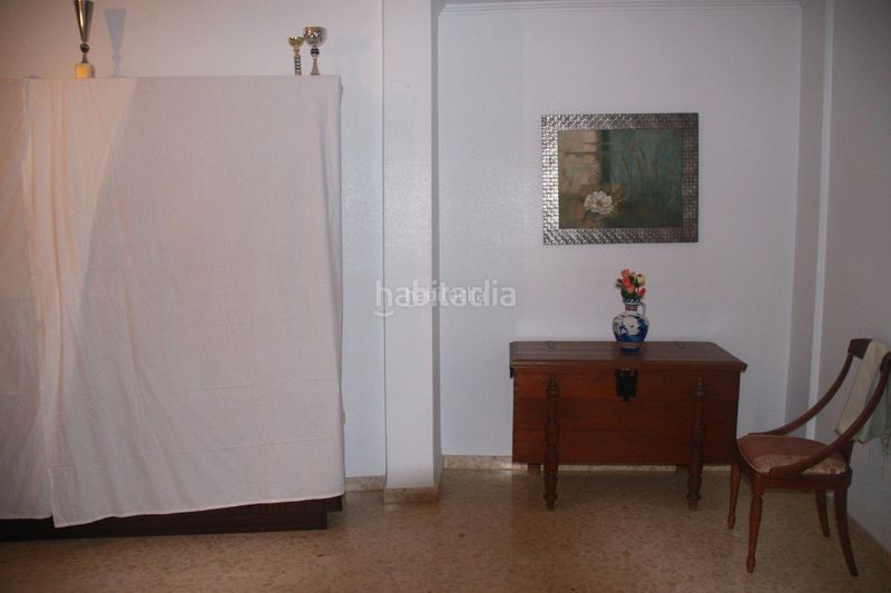 Foto 477b3b43-bb7d-4867-a0f2-889bd84a7056. Casa adosada en calle larga 49 / calle larga en Azuaga
