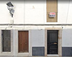 Casa adossada a Calle san francisco 34. Olivenza / calle san francisco