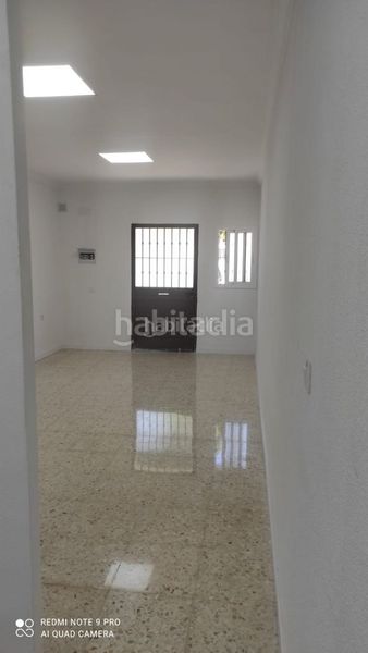 Foto 08dd31c0-77d2-42ef-be6f-1fe924c1aec4. Local comercial en calle leo 13 completamente reformado en Jerez de la Frontera
