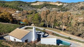 Maison à Partida planos 12. Casa con terreno en sierra de las nieves