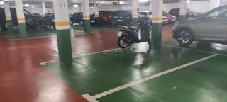 Aparcament cotxe a Carrer de gurrea 54. Parquing en venta a 1 minuto de la rambla