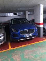 Miete Autoparkplatz in Carrer de nicaragua 33x. Alquilo garaje para coche grande