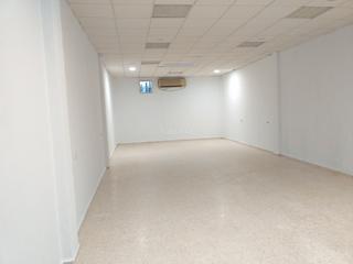 Local Comercial a Calle javier lasso de la vega 6. Local diáfano cerca de calle madrid