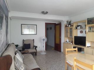 Location Appartement à Calle caballero de rodas, 158. Apartamento de 135 m. a 3 calles de la playa