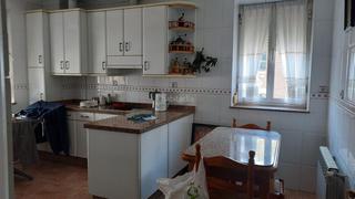 Appartement à Lugar la rectoral 4. Santa marina - polígono / lugar la rectoral