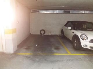 Miete Autoparkplatz in Avenida de oza 102. Los castros - castrillón - eiris / avenida general