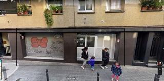 Lloguer Local Comercial a Carrer de rosalia de castro 12. Local o despacho detras de clinica  la alianza