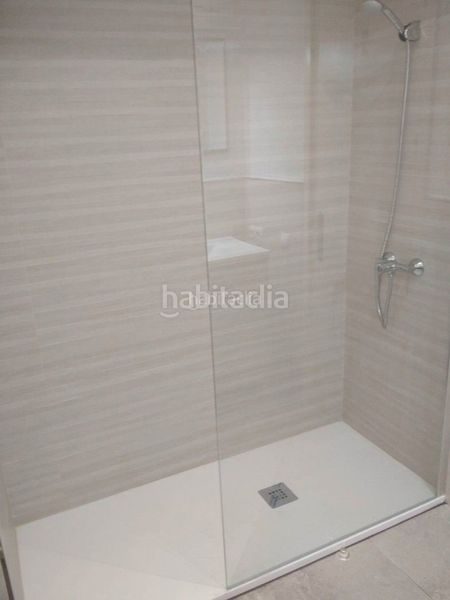 Foto 75547113-e458-458f-ad53-5488ec3e82a7. Lloguer apartament a paseo marítimo rey de españa 7 a Fuengirola