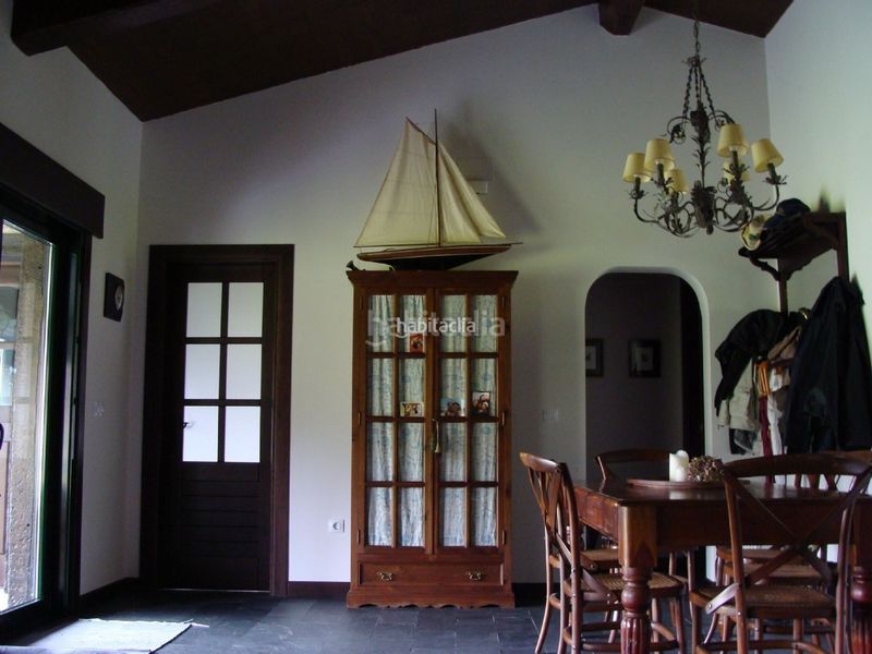 Foto ccf03119-f2ac-4eca-a7e6-ea2e306e116f. Chalet in lugar canelas 8 in Xove