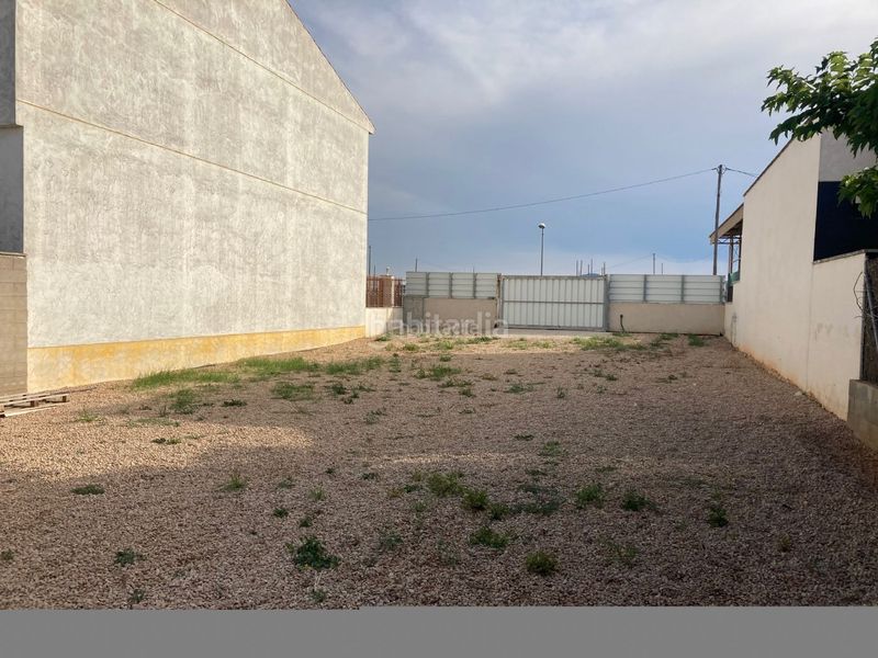 Foto 87a0047a-9939-4a48-8622-81f38c78be54. Terreny residencial a carrer bages 2 a Camarles