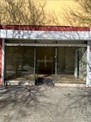 Affitto Locale commerciale in Carretera de carmona 59. Local comercial en carretera carmona