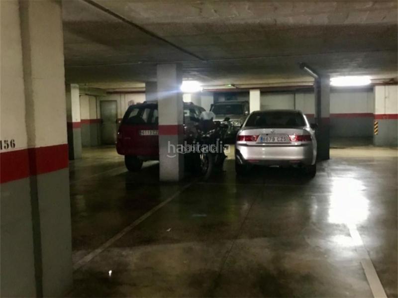 Foto 96ac3d95-ba64-40ed-8091-bcd63d21d4b0. Aparcament cotxe a calle azucena 22 a El Real Melilla