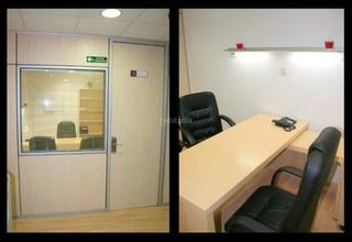 Lloguer Oficina a Carrer de les medes 8. Oficinas totalmente montadas. listas para entrar.