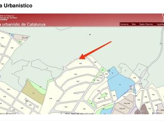 Terrain résidentiel à Carrer cadí 3. Parcelas venta en urbanización nueva