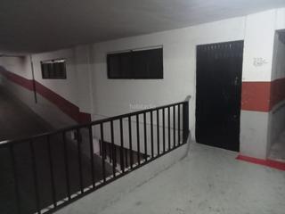Lloguer Aparcament de moto a Carrer del periodista gil sumbiela 64. Garaje privado con plazas para moto y bici