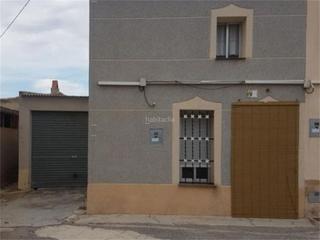 Casa adosada en Calle orihuela 2. Barbarroja