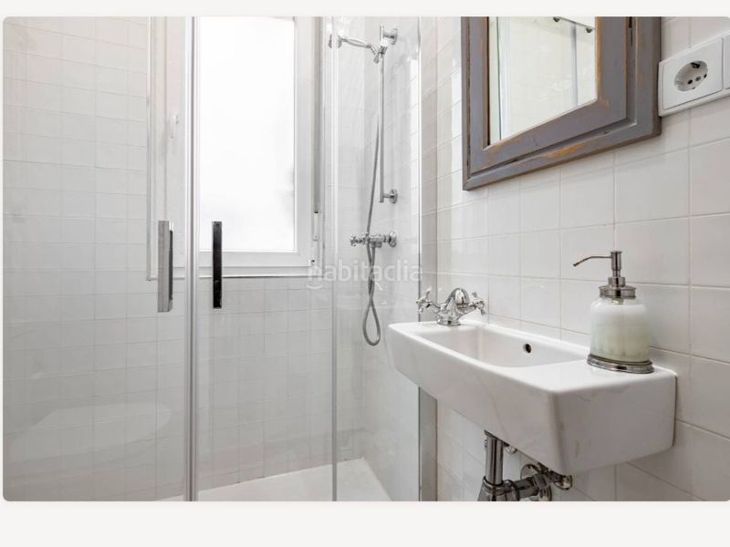 Foto a5adbc33-e44e-4393-9eca-6661ab4d4799. Miete etagenwohnung in calle linares rivas 16 in Centro Gijón