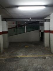Alquiler Parking coche en Avinguda manuel girona,. Alquiler plaza de parking