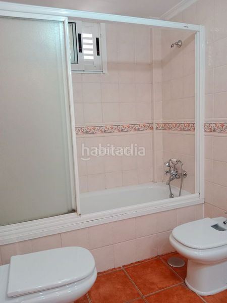 Foto cb55e565-8f8e-40e4-a27d-060dcfb881d8. Casa adossada a avenida de malta 15a a Sierra Helada Benidorm