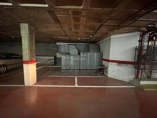 Lloguer Aparcament de moto a Carrer de mossèn jacint verdaguer 8. Lloguem parkings de moto, quads, remolque