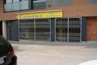 Local Comercial a Rambla de rafael casanova 9. En zona centro de la rambla