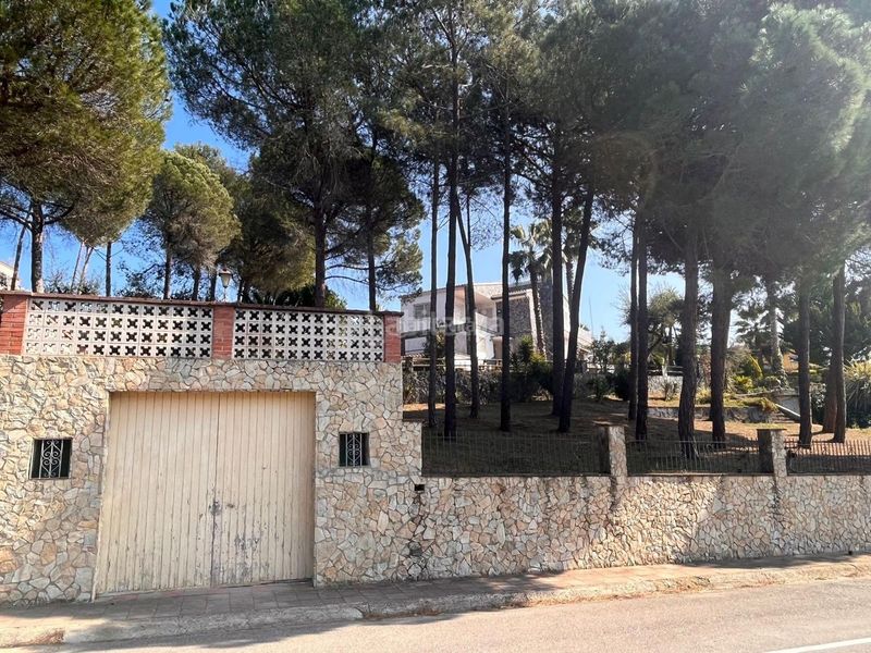 Foto 9c832c0f-3b76-40c2-baca-215e53cfcffa. Masía en carrer roma maura 4 chalet muy bien conservado en terreno de 4000m2 en Lloret de Mar
