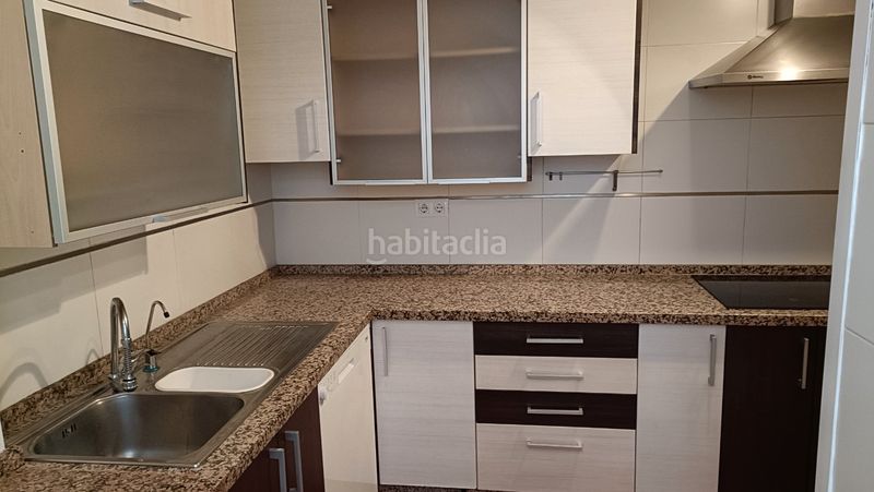 Piso en Francisco gómez cañete, s/n. Se vende piso con piscina en estación de cártama (Cártama, Málaga)