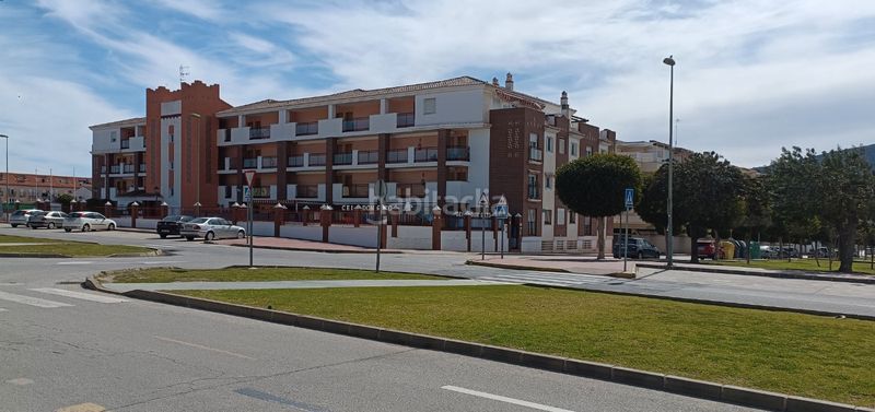 Piso en Francisco gómez cañete, s/n. Se vende piso con piscina en estación de cártama (Cártama, Málaga)
