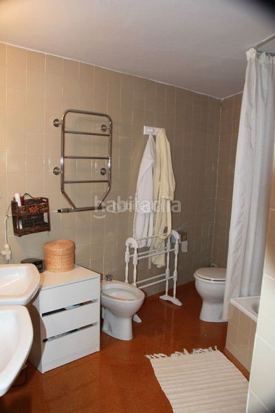 Foto 2b8d235b-372e-4433-8ee0-a0ff3d8071a4. Apartamento en calle de la fuente del tesoro 78 Zona media / calle virgen de las nieves en Sierra Nevada