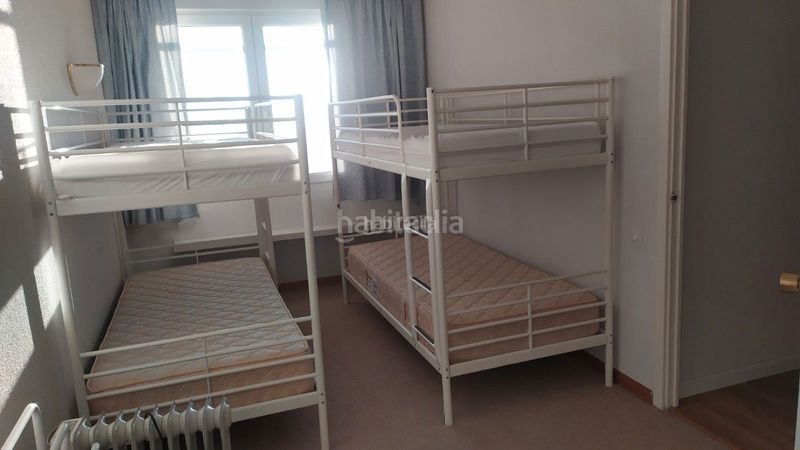 Foto 5b79ddc4-7b93-4648-a422-0141f7159c2e. Apartamento en calle de la fuente del tesoro 78 Zona media / calle virgen de las nieves en Sierra Nevada