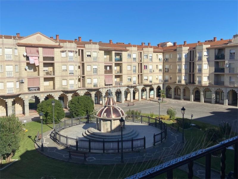 Foto a24853d5-5611-4fbb-8150-0bcea51d93a9. Piso en plaza iberoamérica 13 / plaza iberoamérica en Coria