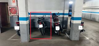 Alquiler Parking moto en Carrer creu, 43. Plaza de moto con fácil acceso
