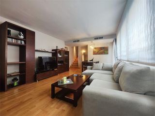 Dúplex en Passeig de maragall, s/n. Vilapicina i la torre llobeta / passeig de maragal