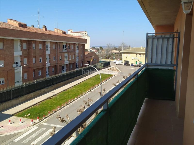 Foto 5df98f52-2842-42b1-8f73-ec74bb09ec03. Flat in avenida de la vía 6 in Alfaro