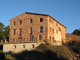 Masia a Carrer picamena 16. Masia nueva a 40 km de barcelona