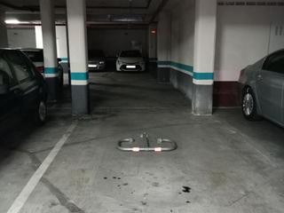 Location Parking voiture à Avenida sabino arana etorbidea 25. Txorierri - ondiz - udondo