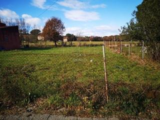 Terreny residencial a Carrer alt penedès 12. Parcel-la planera i immillorable orientació