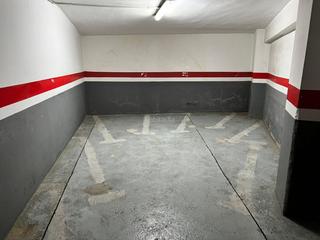 Lloguer Aparcament de moto a Carrer d'aragó 345. Parking moto